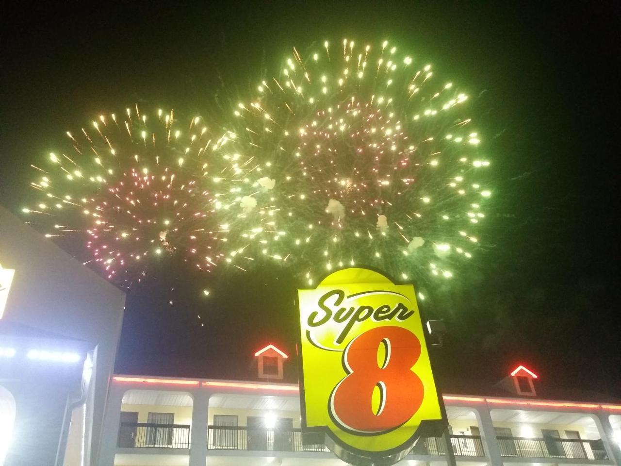 מלון Super 8 By Wyndham Pigeon Forge-Emert St מראה חיצוני תמונה